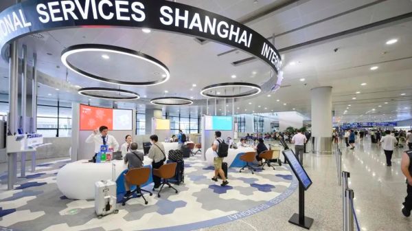 暑運(yùn)暖心服務(wù) 上海機(jī)場(chǎng)以設(shè)計(jì)提升人文出行體驗(yàn)